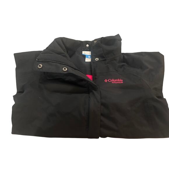 Columbia Omni Tech Jacket
Youth/ Kids Size 14/16- Weather resistant and lined! - Picture 4 of 8